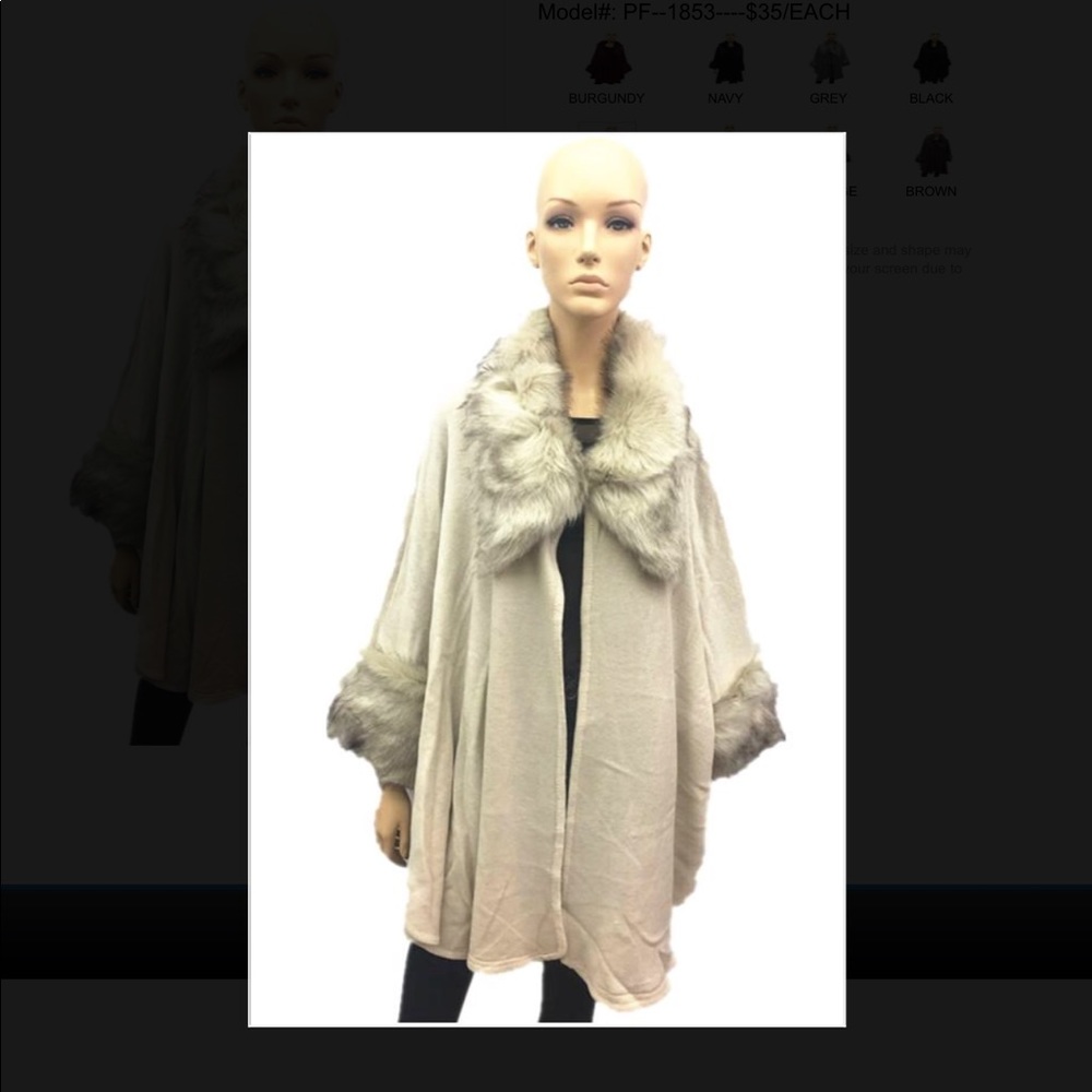 🌺🌺Cream faux fur cape. Tonight only.